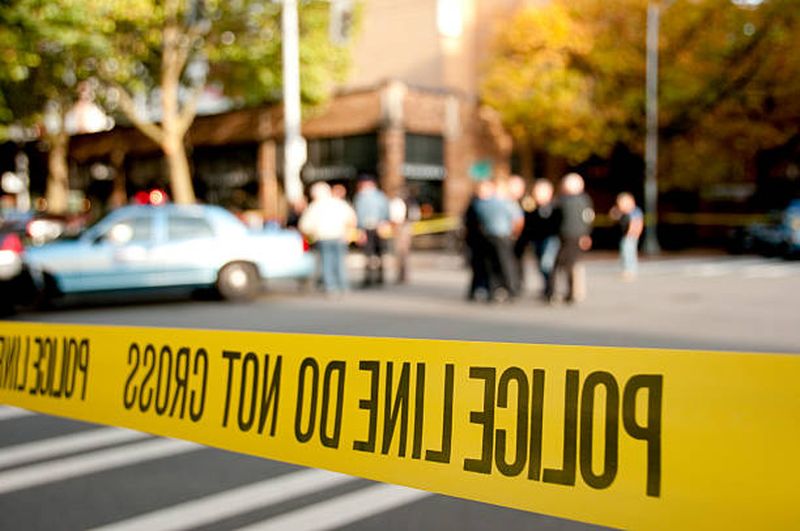 Incident macabru în Franța. Un bărbat a fost arestat după ce fiul său a fost găsit mort în apartament. Individul a sunat la pompe funebre şi a spus că îl pune în frigider
