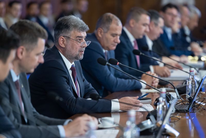 Ce schimbări intră în vigoare de la 1 octombrie 2023, cu impact în buzunarul românilor