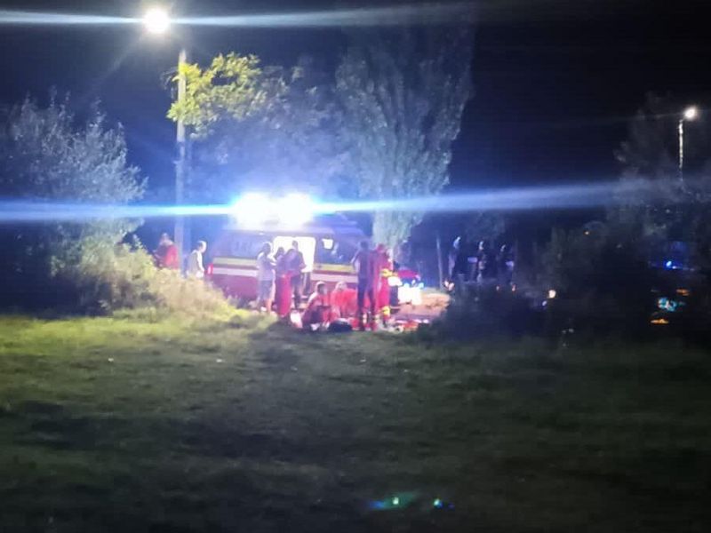 Un tânăr de 20 de ani a fost ucis, la un majorat, după ce ar fi încercat să aplaneze un conflict. Totul s-a întâmplat în Iași