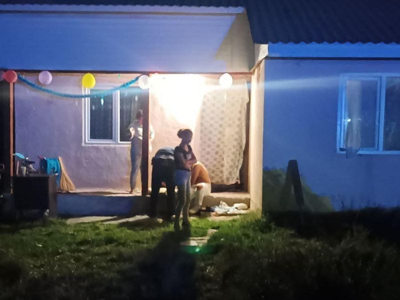 Un tânăr de 20 de ani a fost ucis, la un majorat, după ce ar fi încercat să aplaneze un conflict. Totul s-a întâmplat în Iași