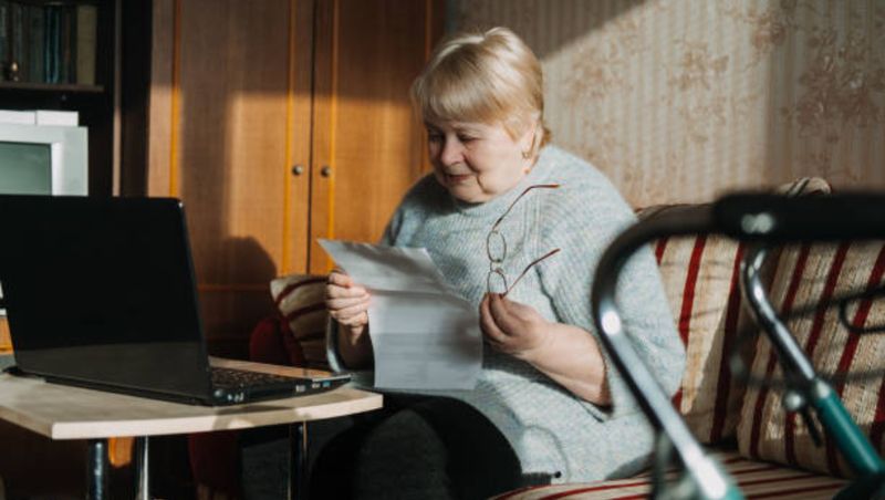 Ei sunt românii care nu vor mai putea lucra după ce ies la pensie. Proiectul de lege este dezbătut în Camera Deputaților