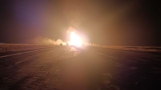 Explozie de proporții &icirc;n Călimănești. 4 muncitori s-au stins din viață pe loc, după ce magistrala de gaz a sărit &icirc;n aer. Alte cinci persoane au fost rănite