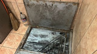 O femeie a murit a murit, iar un bărbat este în stare gravă, după ce s-au intoxicat cu bioxid de carbon provenit de la mustul fermentat, într-un beci