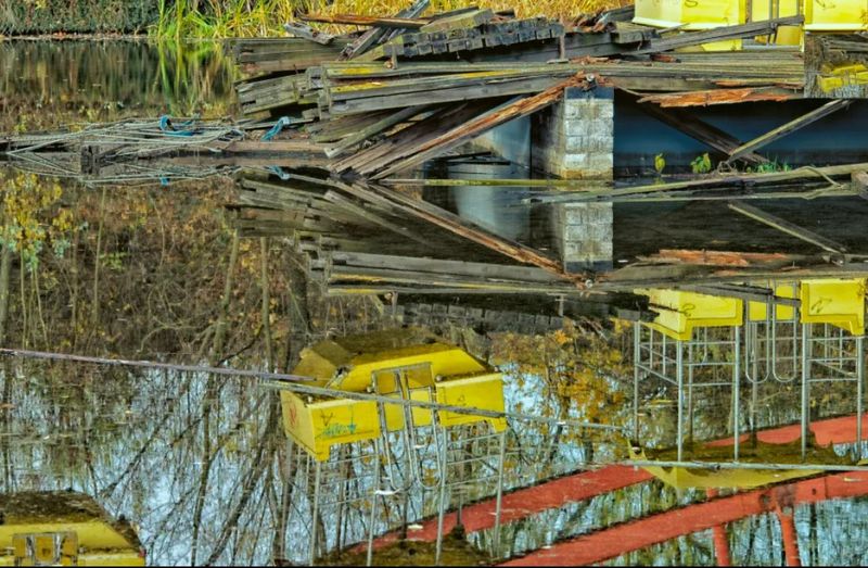 Acest loc de 75 de hectare, închis în 2002, este acum acoperit de graffiti și este vizitat mai ales de curioși în căutare de senzații tari, petrecăreți și cântăreți.