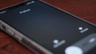 Număr record de apleuri false sau abuzive la 112, &icirc;n prima jumătate a anului. Autoritățile trag un semnal de alarmă. "Sunt puse vieţi &icirc;n pericol"