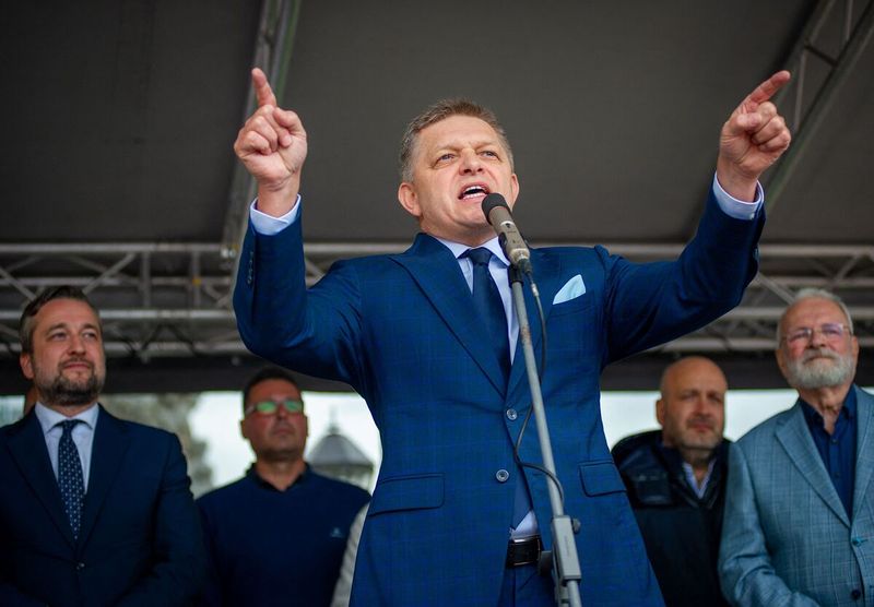 Cine este Robert Fico, liderul slovac care „nu are nicio problemă să depășească liniile roșii”  