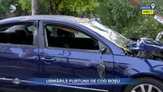 Urmările furtunii de cod roșu din Craiova:  zeci de mașini avariate și acoperișuri luate de v&acirc;nt