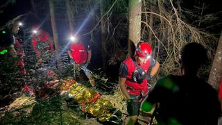 O femeie a căzut în gol 13 metri în Cheile Bicazului. Intervenție de cod roșu a salvamontiștilor