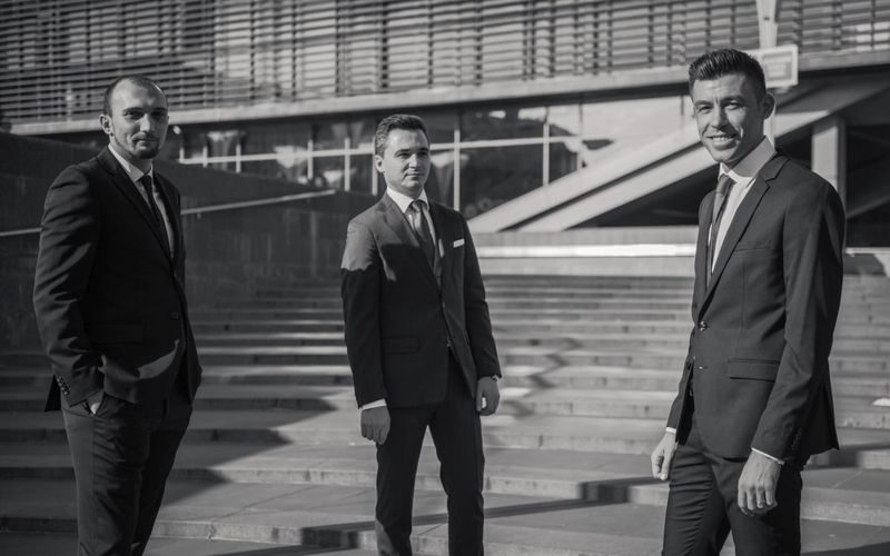 Un avocat din Timișoara te ajută cu implementarea contractului, după câștigarea licitației!