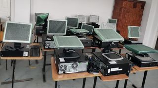 Calculatoare pentru școlile din România