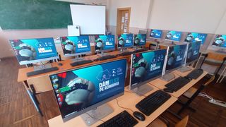 Sunt școli în care nu există conexiune la internet