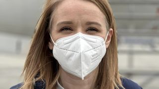 Adelina Toncean: &rdquo;Mi se pare at&acirc;t de emoționant c&acirc;nd văd zborurile noastre pe tabela aeroportului și avionul pregătit. Realizezi de c&acirc;t este &icirc;n stare omenirea&rdquo;