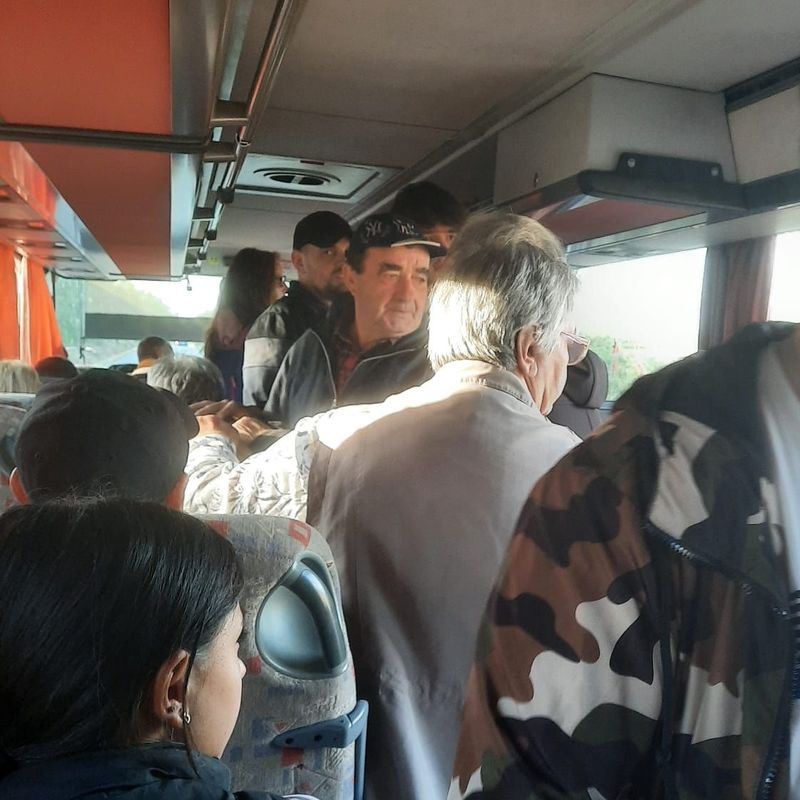 Pasagerii unui tren, care se îndrepta spre Pitești, a rămas pe câmp, din motive necunoscute