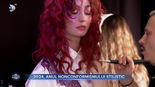 2024, anul nonconformismului stilistic. &bdquo;Tunsorile sunt completate de culoare, iar culoarea anului 2023 este apricot crush&rdquo;