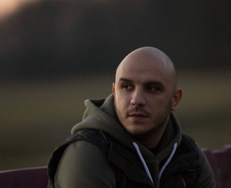 Guess Who prins de polițiști. În urma drug testului, cântărețul este suspectat pentru consum de droguri