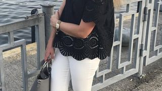 O femeie și-a lăsat fiul să moară de foame după ce soțul i-a ordonat să-l nu-l mai hrănească. Bărbatul susținea că acesta trebuia hrănit doar cu „razele soarelui”. Cei doi au fost condamnați pentru moartea nou-născutului