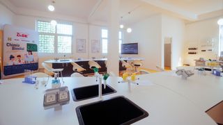 Școala Gimnazială Nr.1, din Curcani se m&acirc;ndrește cu un hub educațional.