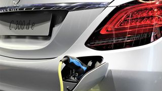 Ce spune despre tine faptul că deții o stație de &icirc;ncărcare electrică?