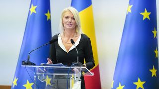 Sute de judecători, procurori, magistrați asistenți și grefieri din România se vor implica în educația juridică în școli. Anunțul făcut de ministrul Justiției, Alina Gorghiu