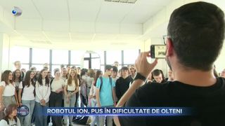 VIDEO- Robotul Ion, pus în dificultate de olteni. Echipa de dezvoltare a declarat că Ion va putea conversa pe viitor