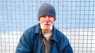 Cel mai izolat om din America a petrecut 10.220 de zile &icirc;n izolare extremă, &icirc;n &icirc;nchisoare, fără nicio interacțiune umană: Am &icirc;ncercat să măsor trecerea zilelor număr&acirc;nd tăvile cu m&acirc;ncare