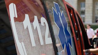 Doi copii s-au electrocutat după ce s-au urcat pe un tren. Unul dintre ei are arsuri pe aproximativ 80% din suprafața corpului