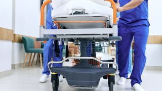 O femeie din Bulgaria le-a dat o nouă șansă la viață unor rom&acirc;ni. Donatoarea de organe, care se afla &icirc;n stare cerebrală, le-a salvat viața celor trei pacienți