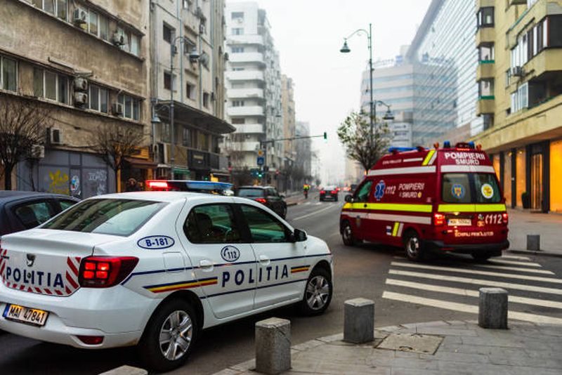 Scene de coșmar pe străzile din Constanța. Un bărbat a fost înjunghiat de un om al străzii. Totul s-a întâmplat din senin, în plină zi