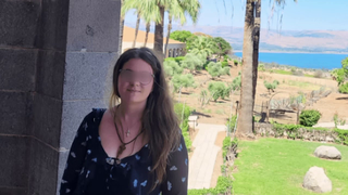 Șase polițiști sunt cercetați disciplinar &icirc;n cazul morții Sharei, t&acirc;năra care a decedat &icirc;n urma unei supradoze la Dumbrava Roșie. Misterul decesului său se ad&acirc;ncește