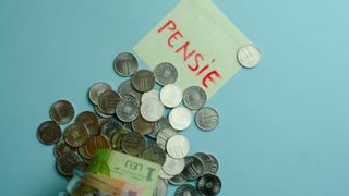 Amenzi usturătoare pentru pensionarii cu venituri mici! Pot plăti până la 6.500 de lei dacă încalcă regula anunțată