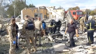 Ziua 590 de război &icirc;n Ucraina. Bilanțul atacului din regiunea Harkov a ajuns la cel puțin 51 de persoane decedate