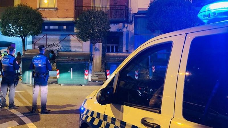 Un român și-a atacat cu un cuțit fosta soție și pe mama acesteia. Bărbatul a fost arestat de autoritățile spaniole. Care este starea victimelor?