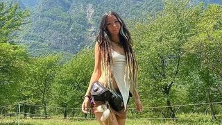 O artistă din Germania și-a găsit sf&acirc;rșitul &icirc;n Gaza, ucisă de teroriștii Hamas. A fost confundată de soldați și răpită