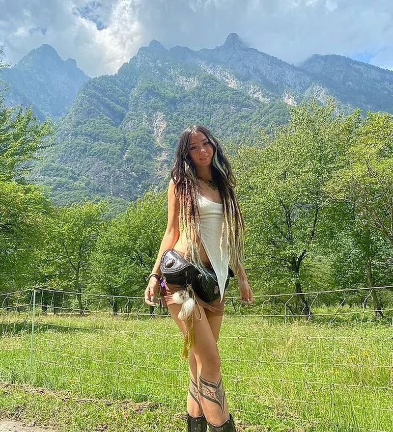 O artistă din Germania și-a găsit sfârșitul în Gaza, ucisă de teroriștii Hamas. A fost confundată de soldați și răpită