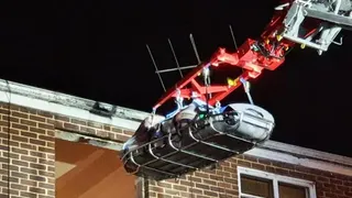 E este cel mai greu bărbat din UK. Jason cântărește aproape 300 de kg. „Adorm plângând în fiecare noapte”