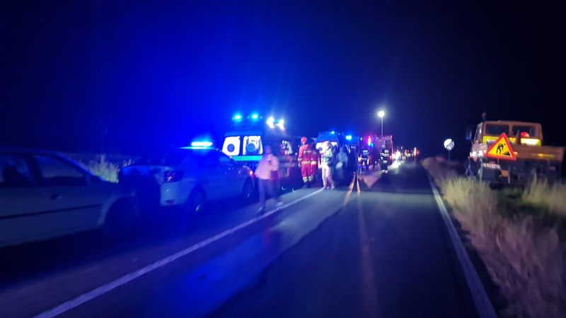 Autocar cu 80 de pasageri, răsturnat în Constanța.