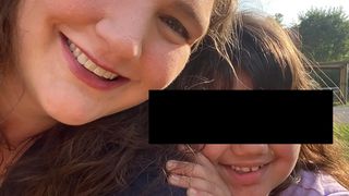 Alexandra s-a stins din viață la doar 7 ani, la scurt timp după ce și-a sărbătorit ziua de naștere. Baloanele de la petrecere i-au fost fatale