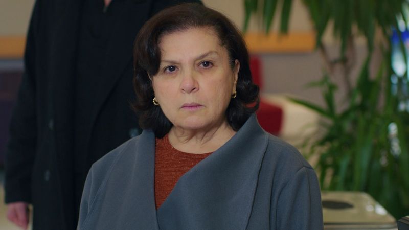 Bulent, sub ”papucul” soției