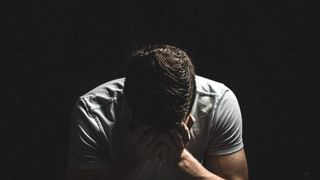 Moarte suspectă &icirc;ntr-o pădure din apropiere de Cluj-Napoca. Un t&acirc;năr de 17 ani a fost găsit decedat