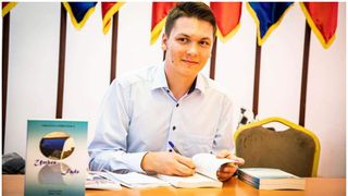 EXCLUSIV - Cristian a scris propria carte la 14 ani: ”Am simțit nevoia de a găsi o ancoră”