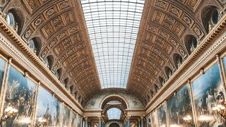 Alertă cu bombă la Palatul Versailles