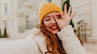 6 obiceiuri pentru sezonul rece care te ajută să îți păstrezi pielea frumoasă și sănătoasă