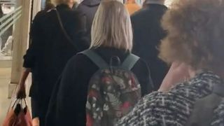 Mai exact, aeroporturile Lille, Lyon, Nisa, Nantes, Toulouse și Beauvais sunt evacuate în aceste momente.