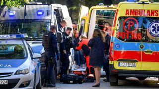 VIDEO- Atac la o gradiniță în Polonia: Un copil de cinci ani a murit. Atacatorul este un bărbat de 71 de ani