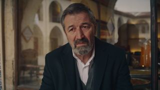Episod nou din serialul &bdquo;Melek&rdquo;, miercuri, de la ora 20:00, la Kanal D. Detalii &icirc;n avans: Alpay nu-i da pace lui Halil, iar el este tot mai &icirc;ngrijorat