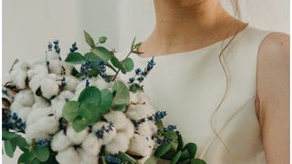 Mireasa se teme de reacția familiei mirelui