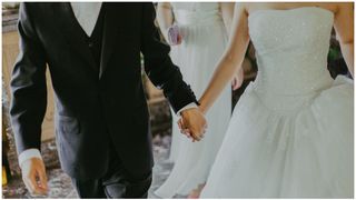 Mireasa se teme de reacția familiei mirelui