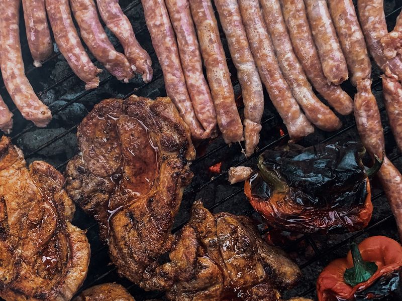Prețuri carne de porc: De sărbători și în sezonul grătarelor cresc