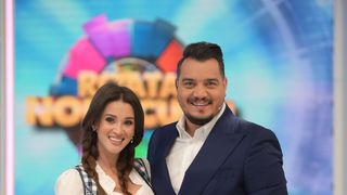 Daniela Gyorfi și fiica sa, Maria, vor &icirc;nv&acirc;rti &rdquo;Roata Norocului&rdquo; &icirc;n această duminică, la Kanal D!  Bursucu și Ana, la &ldquo;lecţia de germană&rdquo;!