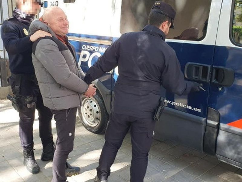 Aidas J are fotografia în toate restaurantele din Alicante